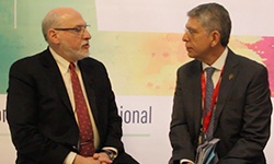Dr. Gilberto Tena entrevista a Dr. James Simons